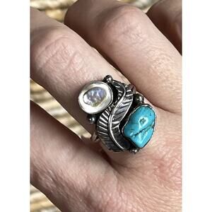 Vintage Navajo Turquoise Mother Of Pearl Sterling Silver Ring Leaf Size 8.5 SW